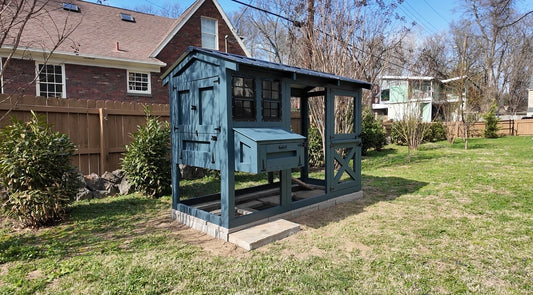 The Painted Urban Coop - 4'x9' Chicken Coop & Attached Run - Up to 4-6 Hens (Free Delivery)